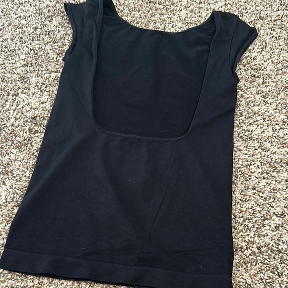 Free People Intimately Black Fitted Cap Sleeve Top NWOT - Picture 2 of 3
